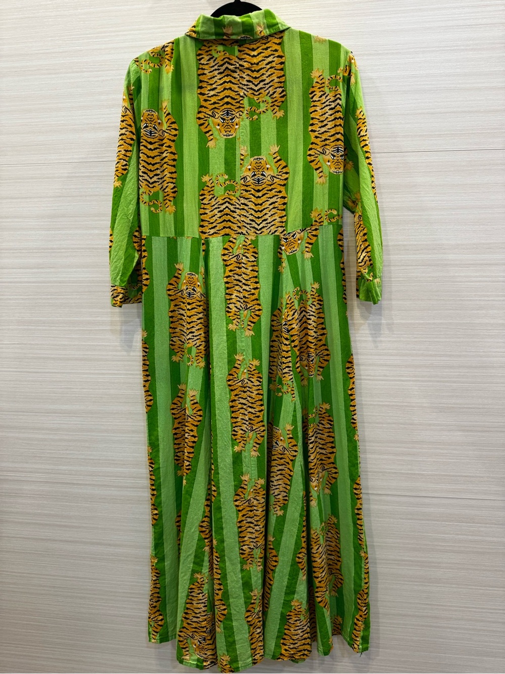 Guadalupe Luciana Tiger-Print 100% Cotton Collared Maxi Dress Green size Medium - Picture 4 of 7